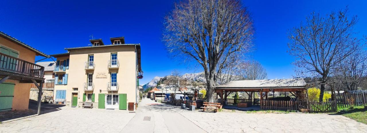 L'Auberge Saint-Vincent-les-Forts 外观 照片