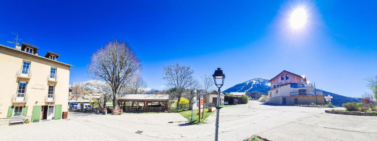 L'Auberge Saint-Vincent-les-Forts 外观 照片